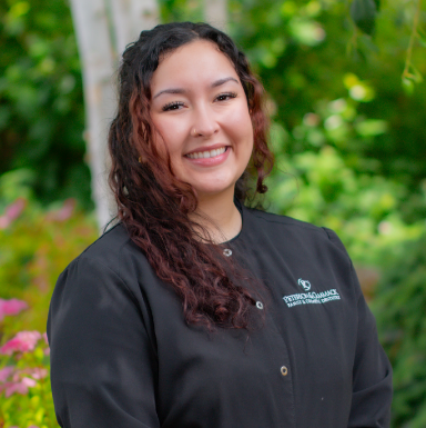 Dental assistant Jaylin